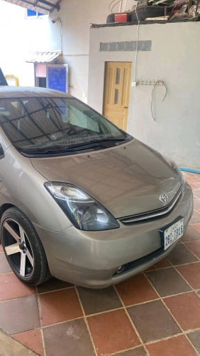 ឡានជិះផ្ទាល់ខ្លួនចង់លក់ឆ្នាំ06