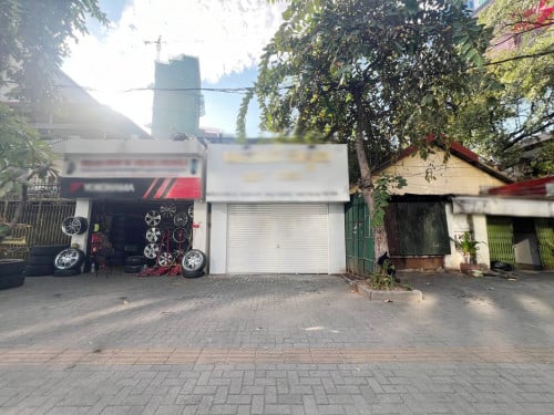 ផ្ទះអាជីវកម្ម ជួលនៅបឹងកេងកង1 | Shophouse (GF) for Rent at BKK1