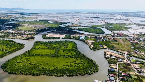 កោះឯកជន កំពត ៦លាន (13,3ហាតា)