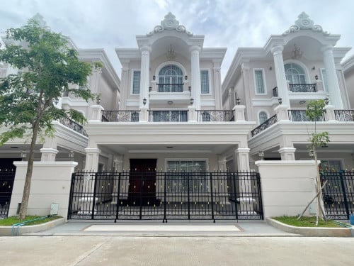 វីឡាព្រីនស៍B សម្រាប់ជួលក្នុងបុរី​ ML Tiara 50m ក្រុងតាខ្មៅ