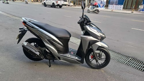 ស្អាត់បងៗClick 150cc