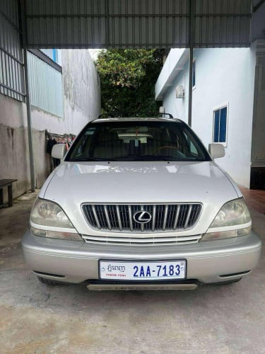 មួយគ្រឿងនេះថ្មីមិនដែរជួប មកមើលផ្ទាល់ធានាមិនទាស់ចិត្តទេ   Lexus Rx300 ឆ្នាំ 2002 ប៉ុង1  កំពូលមេឡាន