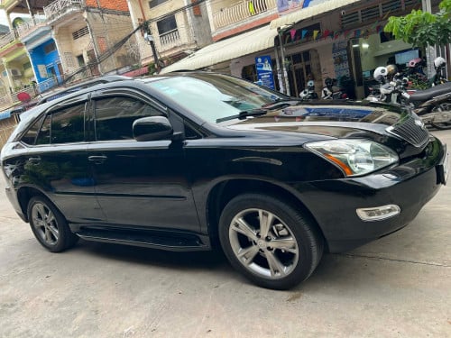 រថយន្តម៉ាក Lexus RX330 ឆ្នាំផលិត 2005