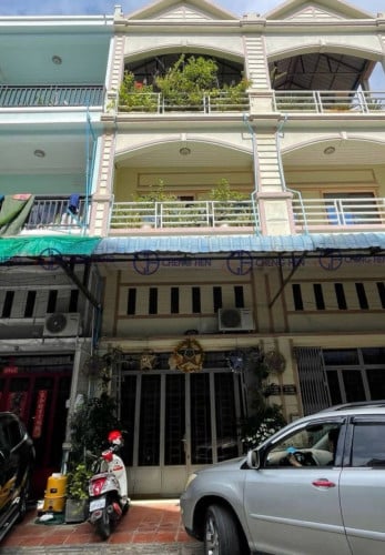 ផ្ទះលក់បន្ទាន់ នៅឬស្សីកែវ -S333