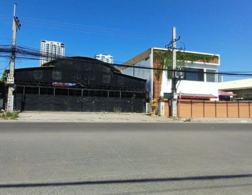 ឃ្លាំងជួលនៅ សែនសុខ / Sensok