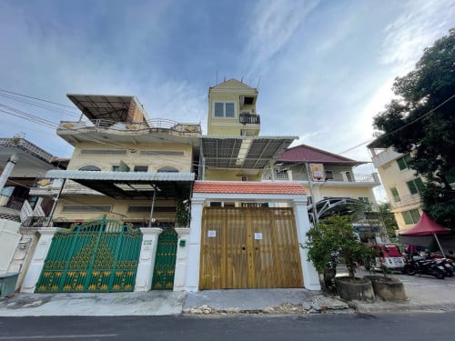 🏠 ផ្ទះសម្រាប់ជួល | House for Rent