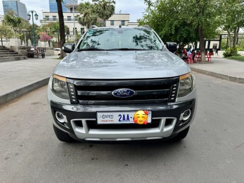 🚘កាត់បានក្តៅៗ Ford Ranger wildtrak  015 ម៉ាស៊ីន3.2 ម្ចាស់ដើមទី១ ថ្មីណាស់របស់កម្រ