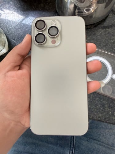 15 pro max Za sim 2 ស្អាត 99% នៅសំណុំហ្សុីន អ៊ុតស្គុត