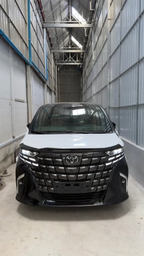 2024 Toyota Alphard Executive lounge
