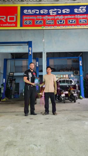 4 sell ភ្នំពេញ2BB3951មានវីដេអូ ថតមួយជុំឡាន