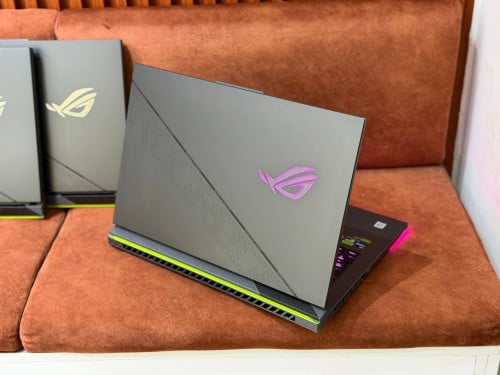 Asus ROG Strix G18 G814JVR ( 99% ) CPU Core i9 14th, RAM 16GB, SSD 1TB, VGA Nvidia RTX4060 8GB