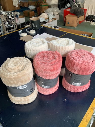 Blanket comfort, soft, cozy ភួយសាច់កម្ញីត្រជាក់ទន់កត់ក្តៅ មានផាសុខភាព