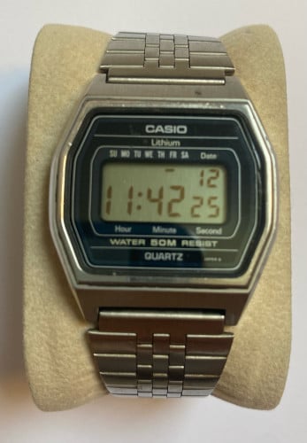 Casio 155 B818W watch