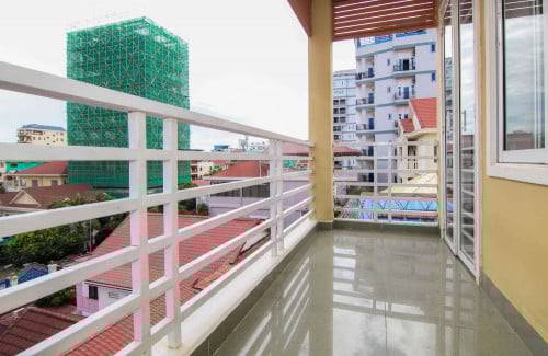 Clean and more convenient unit apartment for rent At Russian Market Area.