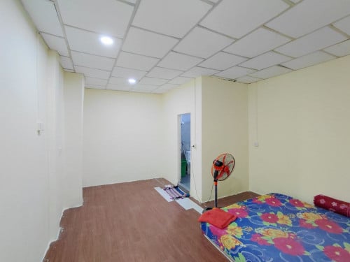 Commercial SHOP house for Sale in Urgently at TTP