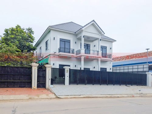Fully Furnished 3-Bedroom Villa With Pool For Rent In Sen Sok Area