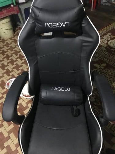 Gaming chair