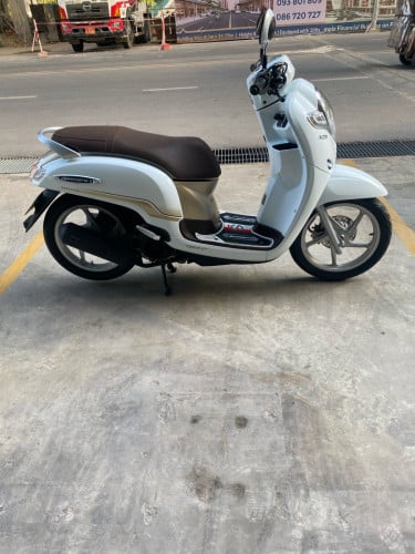 Honda scoopy 2018