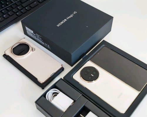 Honor Magic V5 16GB/512GB ក្រុមហ៊ុន ស្អាត 99.99%