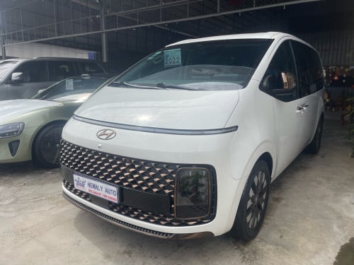 Hyundai STARIA VIP 7 កៅអី Auto Seats 2022 top Options •Engine : Diesel