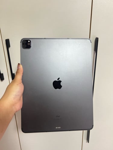 iPad Pro M1 12.9” 256g SIM+Wifi (black)