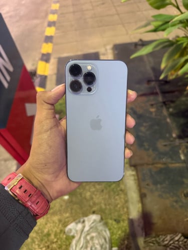 iPhone 13 Pro Max សាណុំសុីន