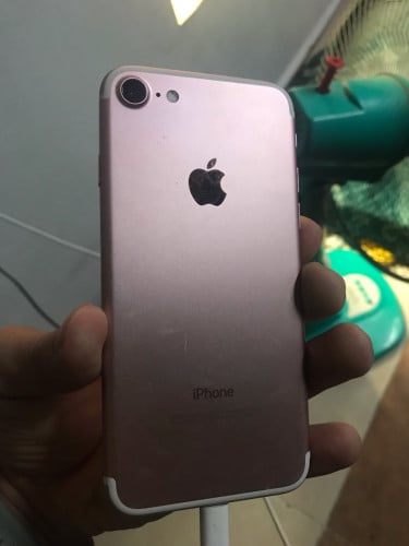 iPhone 7 32gb លក់ចោលព្រោះទិញខុស