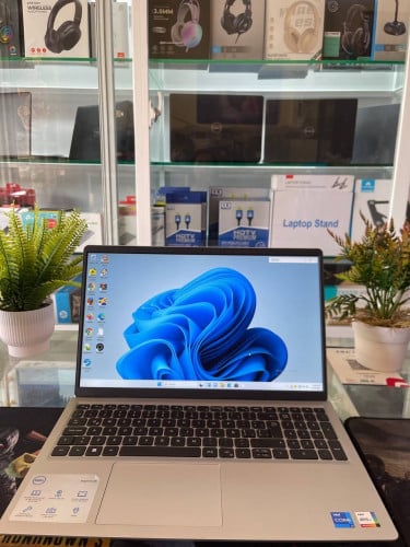 Laptop dell Inspiron 15 3520