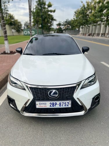 Lexus CT 200H F-sport