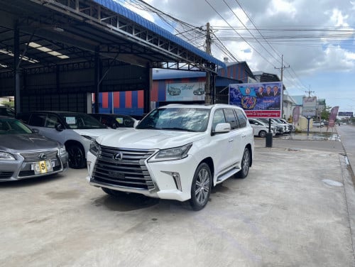 Lexus Lx 570 2016 Full Options ថ្មីណាស់បងៗ• Specs : Arab