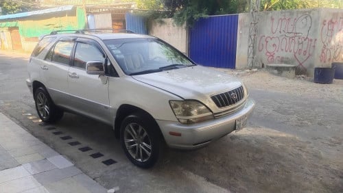 Lexus RX 300 /02 pong1 ពណ៌ ស កាម៉ៃ