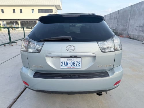 LEXUS RX330 2004 H-FULL ប៉ុងមួយ ក្នុងលឿង ពណ៌ផ្សែងបារី ប្រភេទលំដាប់មេឡាន