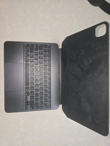 Magic keyboard 13 inch M4,M5