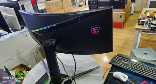 monitor msi 34inch 4k ultrawide 165hz VA 99% 250$