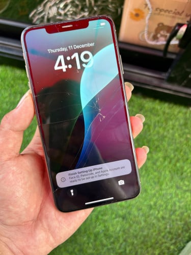 Resell iPhone XS Max LL/Aតម្លៃ:115$ ចចារបាន (នៅស្អាត95%)•សាណុំសុីន ថ្មនៅ74% បញ្ជាក់ស្ទើតែកញ្ចក់នោះអេ