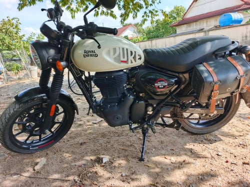 Royal Hunter 350 / 2800$ ចចារ​