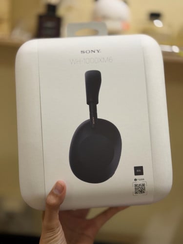 Sony 1000xM6 ថ្មី 100%