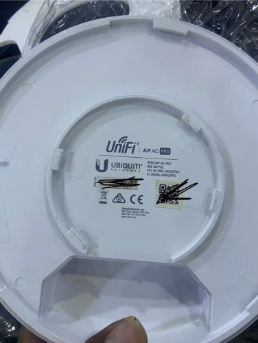 UniFi មួយទឹក មានផើង