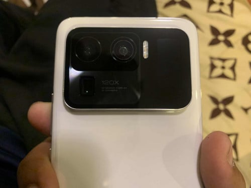 Xiaomi 11 ultra global Memories 256 Ram 12 លក់ 285$