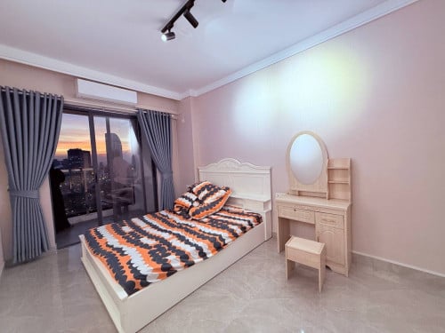 ខុនដូជួលទីតាំងមាត់ទន្លេរ