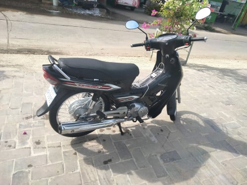 លក់កុនលុយ