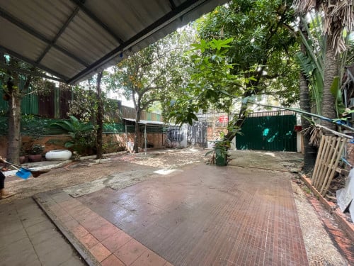 ផ្ទះសម្រាប់ជួល នៅសង្កាត់ផ្សារដើមថ្កូវ