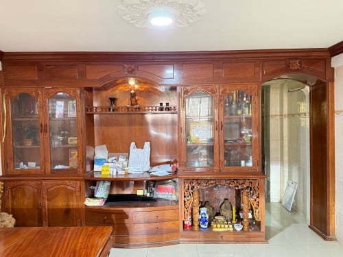 ផ្ទះលក់មានដេគរ័ឈើបេងរួចជាស្រេច