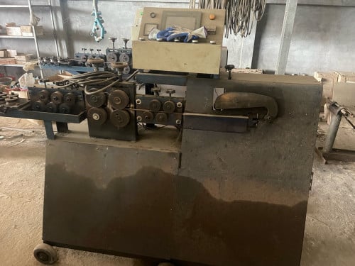 មានជុសជុលម៉ាសុីនពត់កាយ៉េរ