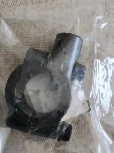 ជើងចាប់កញ្ជក់ ប្រើប្រាស់បានគ្រប់ប្រភេទម៉ូតូ 1:2$ 2:3.50$