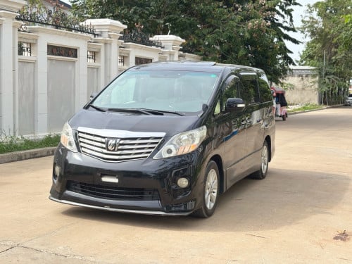 បើកដំបូល 2តង់ ខ្មៅ ក្នុងលឿង