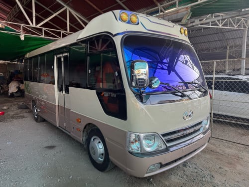 ឡានទេីបនិងរៀបចំហេីយស្អាត់ សំបកកង់នៅស្អាត់80% តំលៃចចារបាន