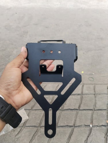 កន្ទុយលេង ADV