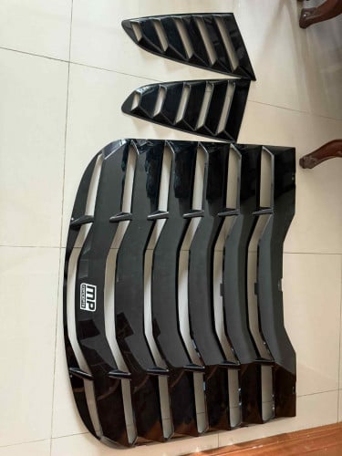 ជញ្ជាំងក្រោយ Ford Mustang Full Set នៅស្អាត 99%