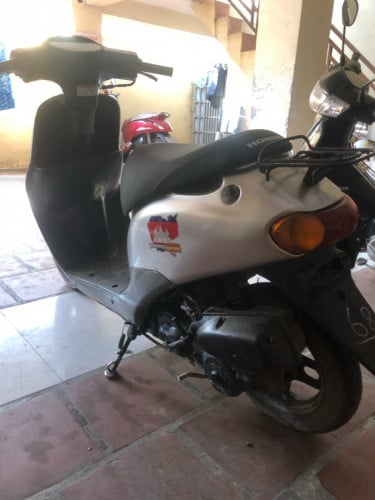 លក់ម៉ូតូHonda Dio ម៉ាសុីនអេមណាស់